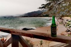 Pivo nejlépe chutná při výhledu na pláž